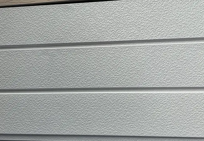 Panneau isolant décoratif extérieur